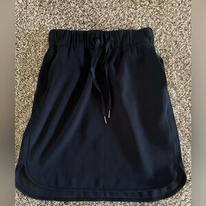Lululemon black On The Fly Skirt